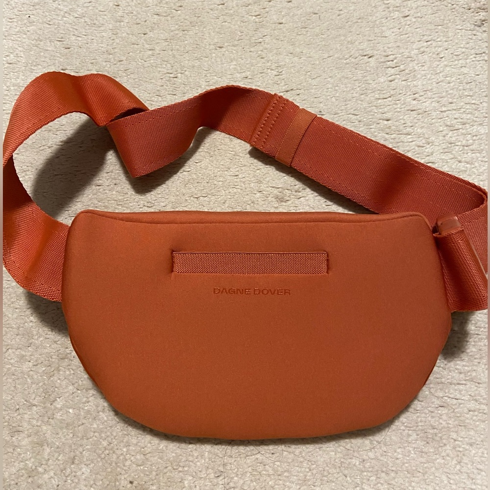 Dagne Dover Ace water resistant neoprene Fanny pack belt bag. - Picture 8 of 8